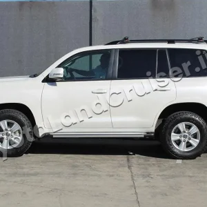 TOYOTA LANDCRUISER 200 GXL