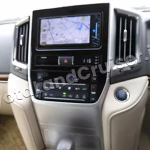 TOYOTA LANDCRUISER 200 AX-G