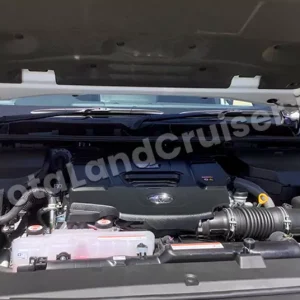 TOYOTA LANDCRUISER 300 GXL